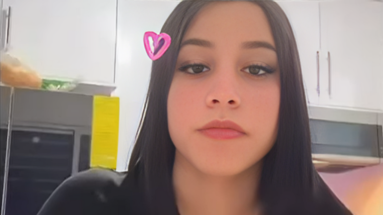 Video viral genera preocupación por bienestar de menor durante transmisión en vivo