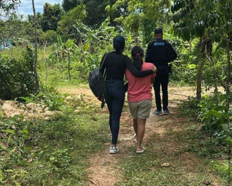 Rescatan menor reportada desaparecida en Samaná; persiguen a adulto vinculado al caso