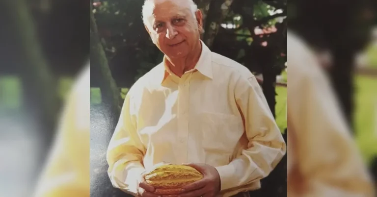 Velan restos del empresario agroindustrial Héctor José Rizek Llabaly en Funeraria Blandino