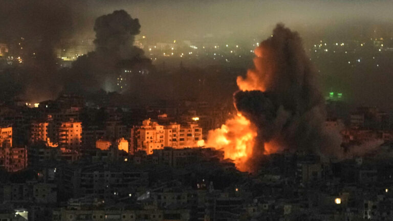 Israel bombardea a gran escala Dahye en Beirut tras ataque #FVDigital