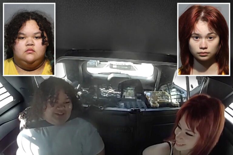 Adolescentes de Florida acusadas de planear asesinato bromean sobre sus fotos policiales tras arresto