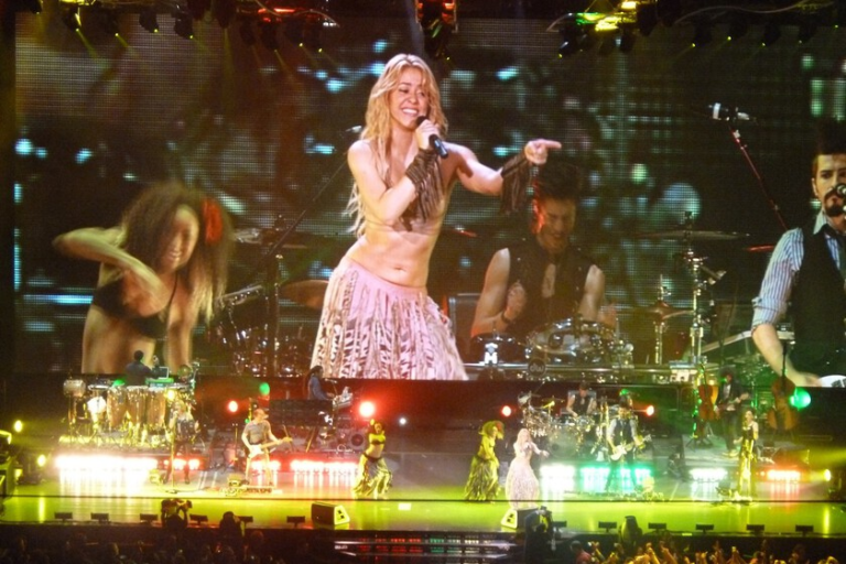 Shakira quiere meter a 300.000 personas en un lugar que no convence al Gobierno en absoluto – FGJ MULTIMEDIOS