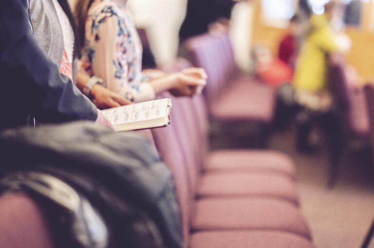 #Salud: “Dios me lo pidió”: pastor exige dos iPhone 17 a sus fieles y las redes explotan de indignación