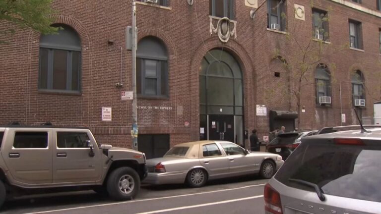 Juez suspende planes para reubicar albergue en East Village