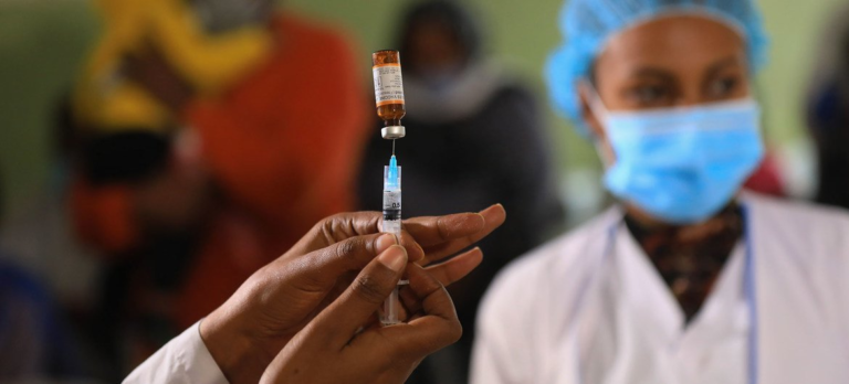 Más de 100 millones de vacunaciones en campaña para recuperar lo perdido en la pandemia #FVDigital