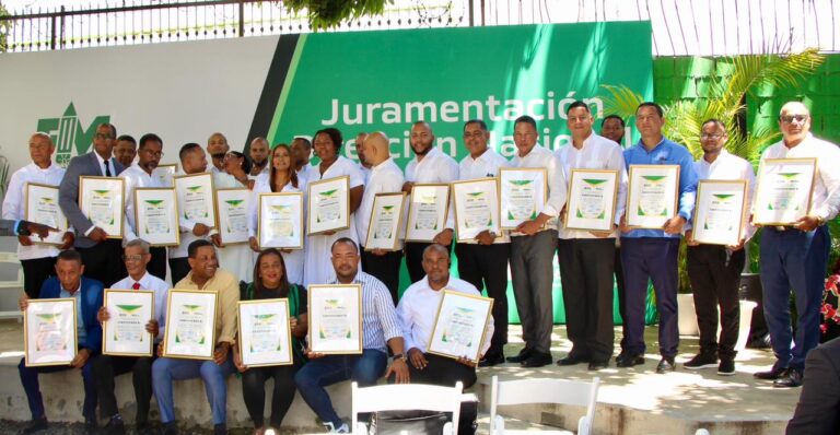 Fuerza Magisterial juramenta nueva dirección nacional #FVDigital