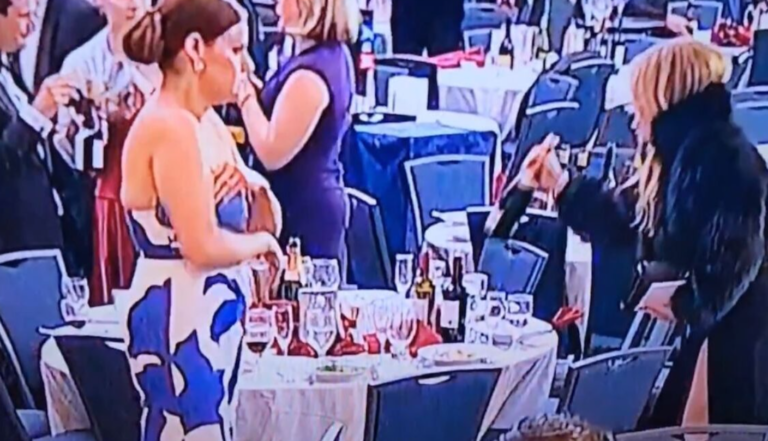 Viral: Se llevan el romo durante atentado contra Trump (video) – #DeInteres   #FVDigital