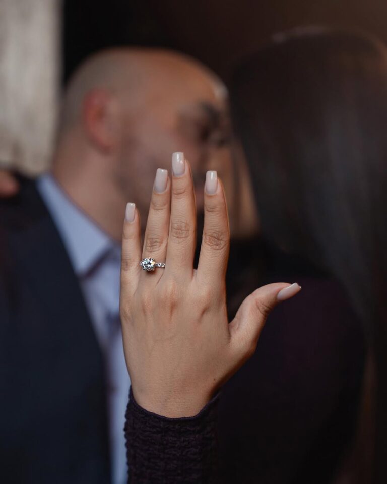 Lupillo Rivera se compromete con su jeva dominicana – #DeInteres   #FVDigital