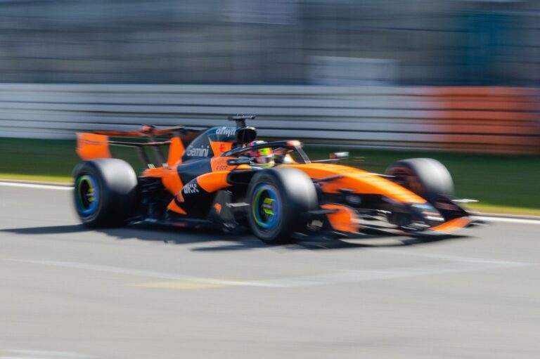 McLaren lanza un aviso: el MCL40 cambiará por completo entre Miami y Canadá #F1 #FVDigital