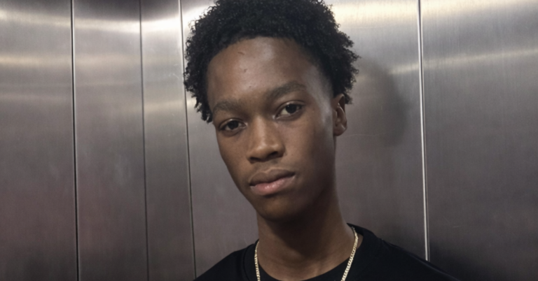 Joven de 20 años es hallado sin vida en su residencia en Salcedo