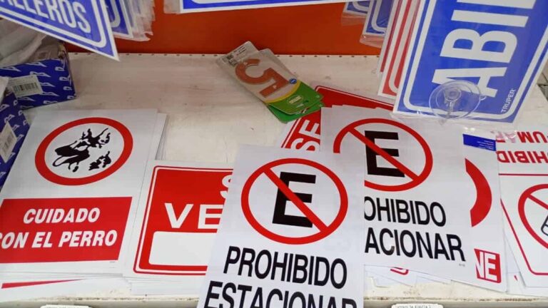 Señales de tránsito en República Dominicana: ¿quién puede colocarlas?