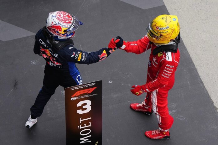 1779776423_lewis-hamilton-ferrari-max-ver.jpg