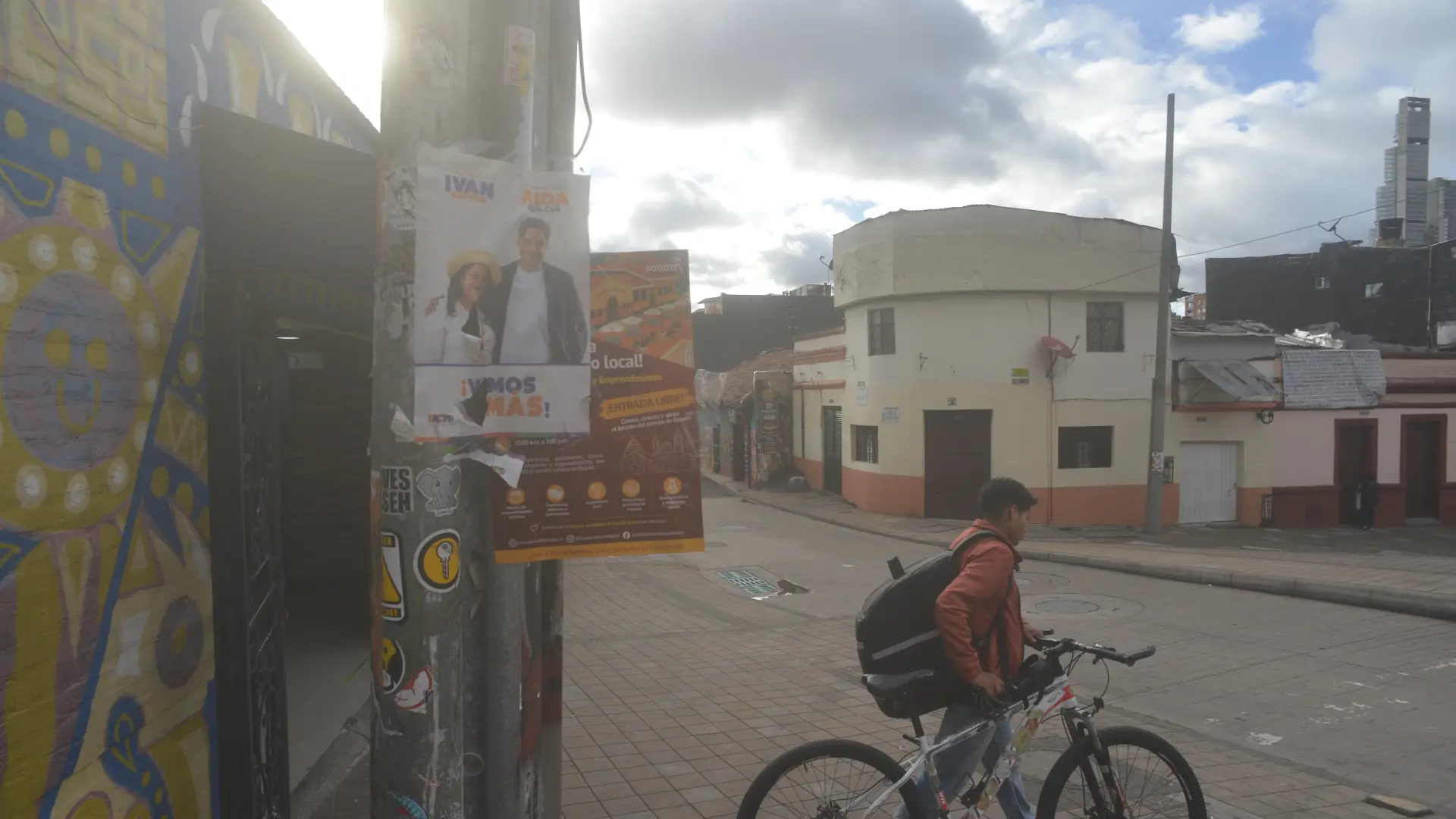 6a16b7f1806351-99960358.jpeg
