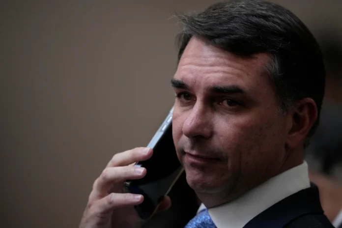 Flavio-Bolsonaro.webp