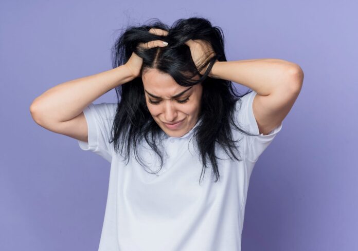 Psoriasis-del-cuero-cabelludo-lo-que-debes-saber-sobre-esta-afeccion-inflamatoria-de-la-piel.jpg