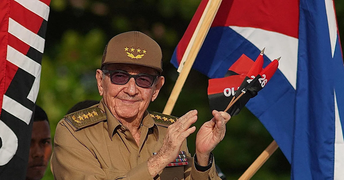 RAUL20CASTRO-U28660825536BQt-1200x630@diario_abc.jpg
