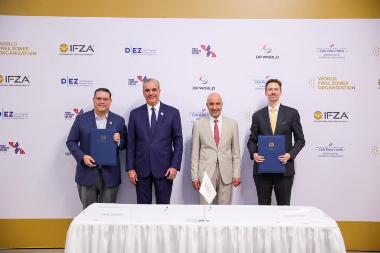 Gobierno firma acuerdo internacional para fortalecer zonas francas e impulsar inversiones