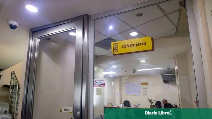 ciudadanos-critican-demoras-en-extranjeria-8fd228cf-focus-0.15-0.3-1200-675_wam.jpg