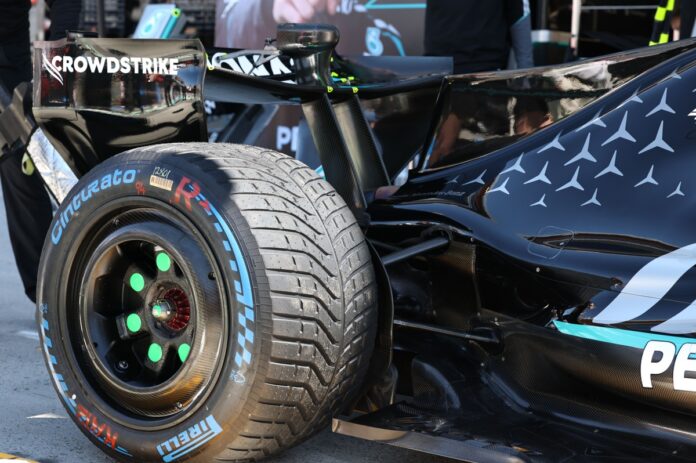 dettaglio-mercedes-w17.jpg