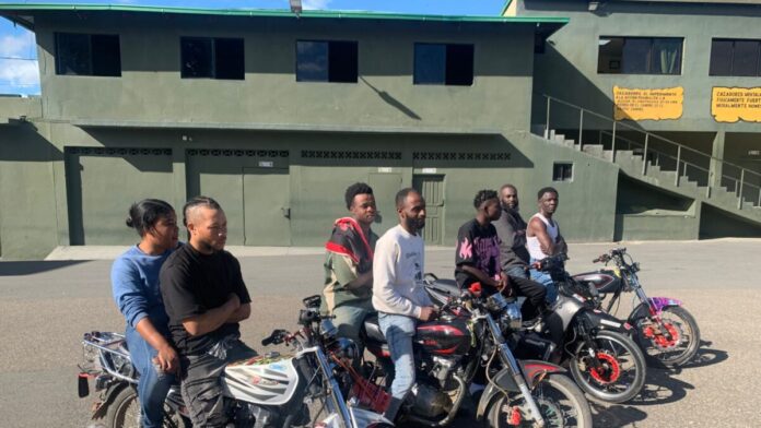 ejercito-intercepta-dos-vehiculos-con-haitianos-indocumentados-en-operativos-rea-20260512-130729-Ub5.jpeg