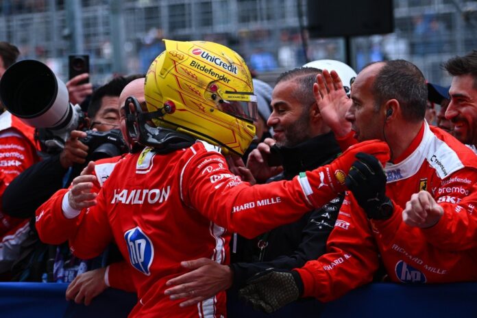 lewis-hamilton-ferrari-2.jpg
