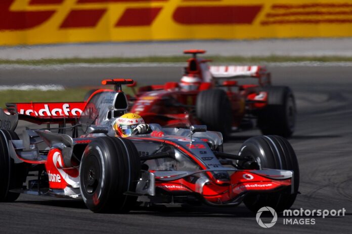 lewis-hamilton-mclaren-mp4-23-.jpg