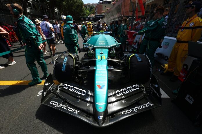 1780396532_fernando-alonso-aston-martin-r.jpg