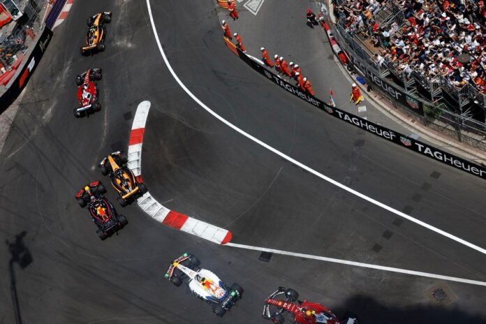 1780758932_charles-leclerc-ferrari-lando-.jpg