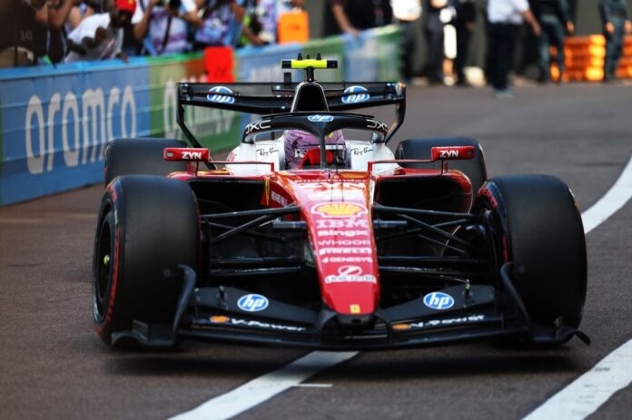 1780856258_lewis-hamilton-ferrari.jpg