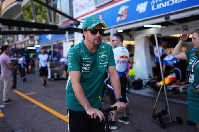 1781107658_fernando-alonso-aston-martin-r.jpg