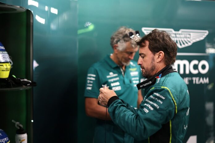 1781365137_fernando-alonso-aston-martin-r.jpg