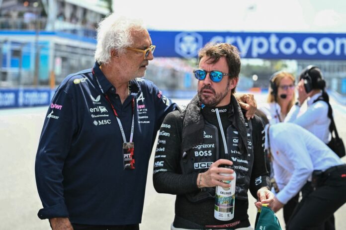 1781365621_fernando-alonso-aston-martin-r-2.jpg