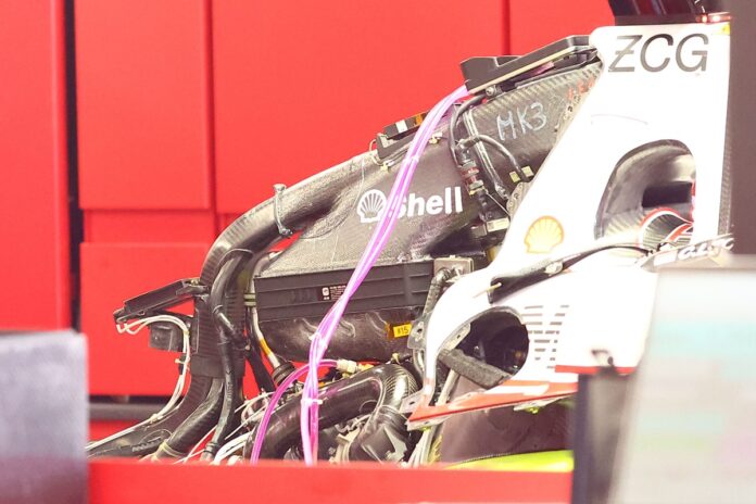 1782319112_dettaglio-tecnico-ferrari-sf-2.jpg