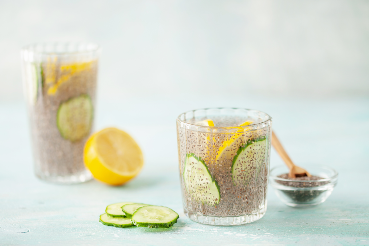 2-bebidas-en-ayunas-para-equilibrar-tus-hormonas-y-activar-el-metabolismo.jpg