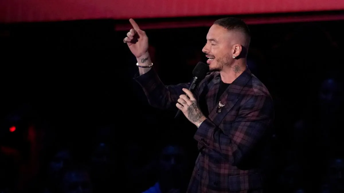 J-Balvin-1.jpg