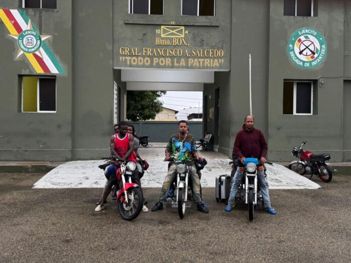 MOTO-2.jpeg