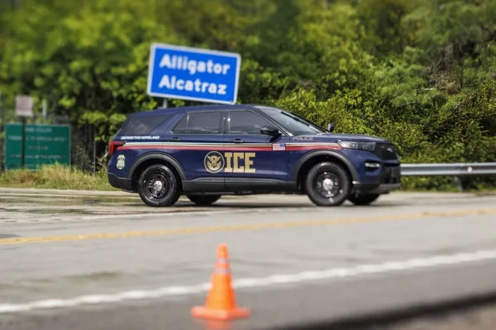 alligator_alcatraz_ice_migrantes.webp
