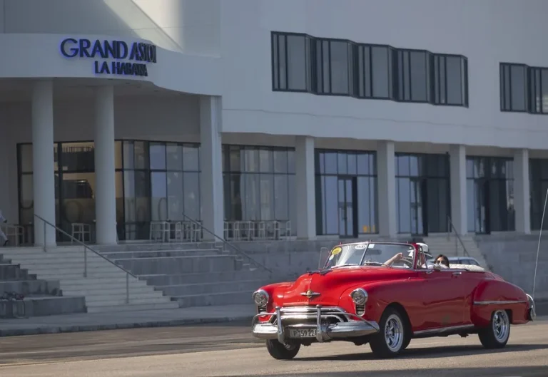 Empresas españolas se repliegan en Cuba, tras invertir 541 millones de dólares en tres décadas