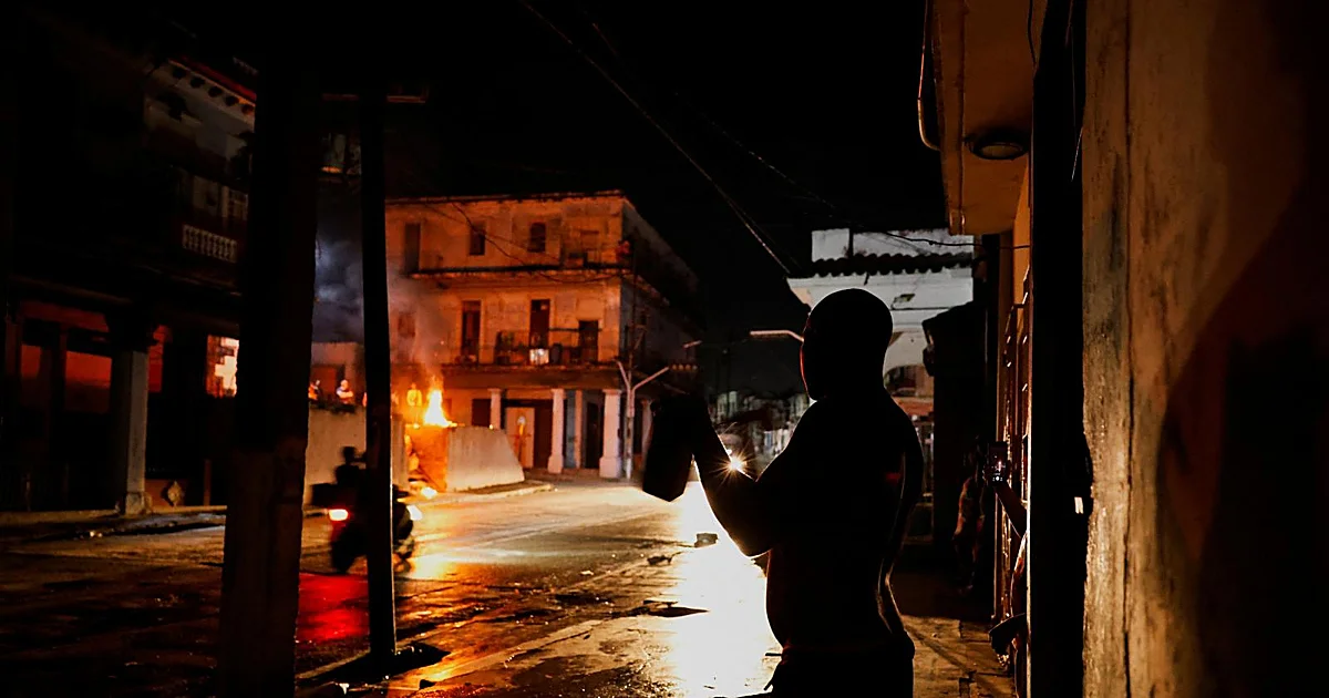 cuba-U37728117305ELV-1200x630@diario_abc.jpg