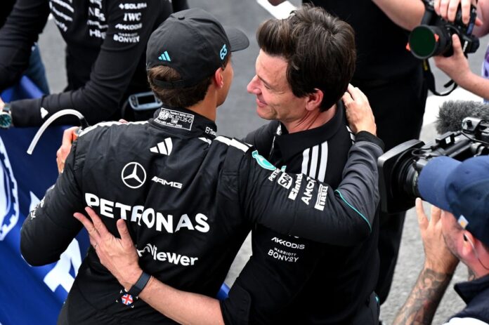 george-russell-mercedes-toto-w.jpg