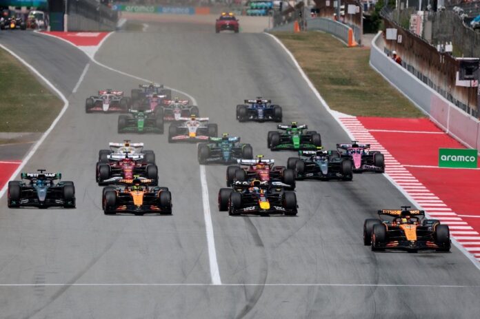 lewis-hamilton-ferrari-lando-n.jpg