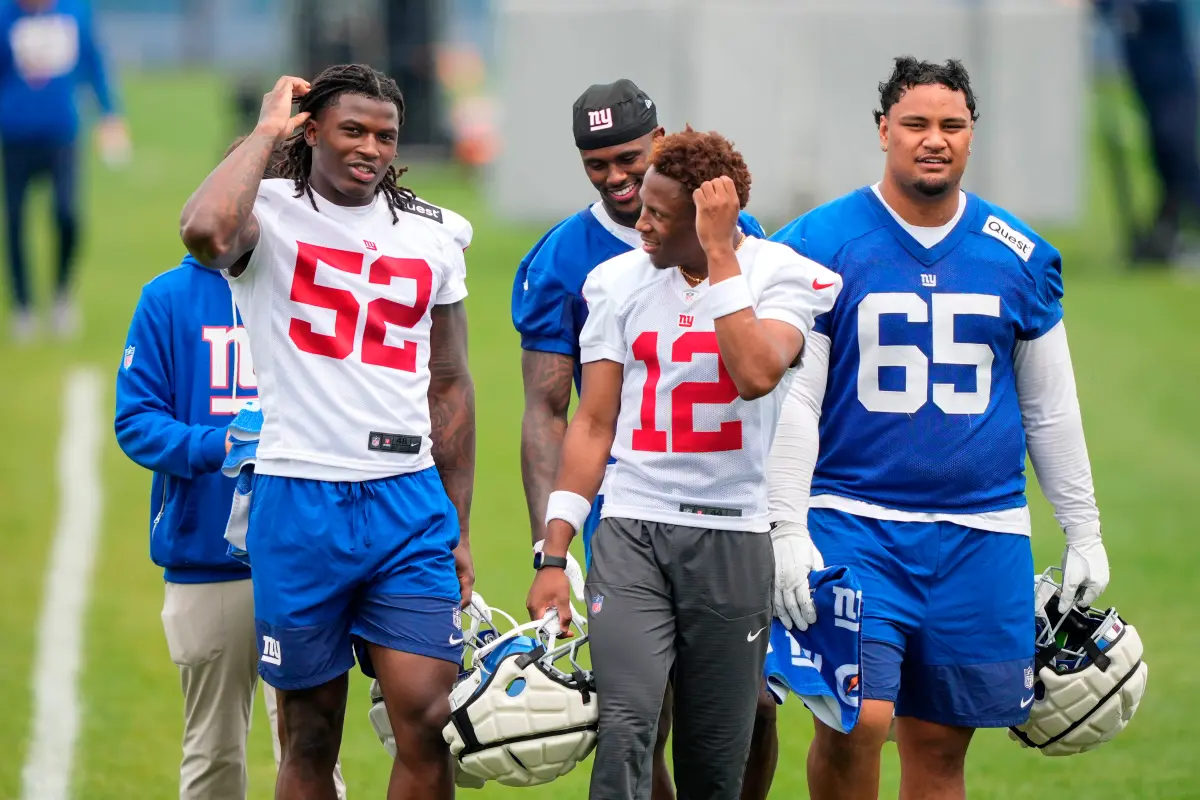 new-york-giants-cornerback-colton-127491060.jpg