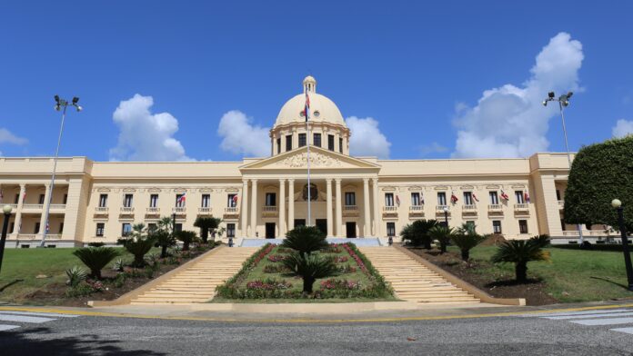 palacio_nacional_rd_segunda_nota.jpg