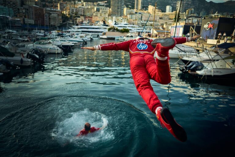 ¿Es acertado el salto de fe de Charles Leclerc con Ferrari? Lo debatimos #F1 #FVDigital