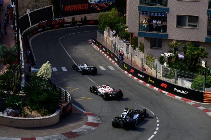 sergio-perez-cadillac-mac-26-e.jpg